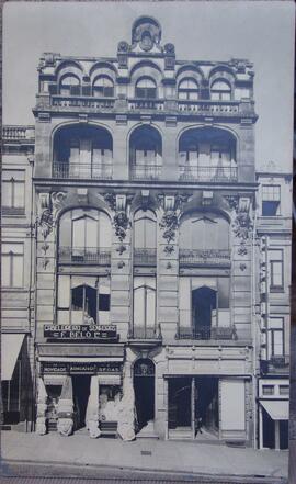 [Edifício de rendimento, rua das Carmelitas, Porto, ano 1905]