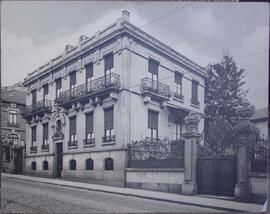 [Residência urbana, rua de D. João IV, Porto, ano 1904]